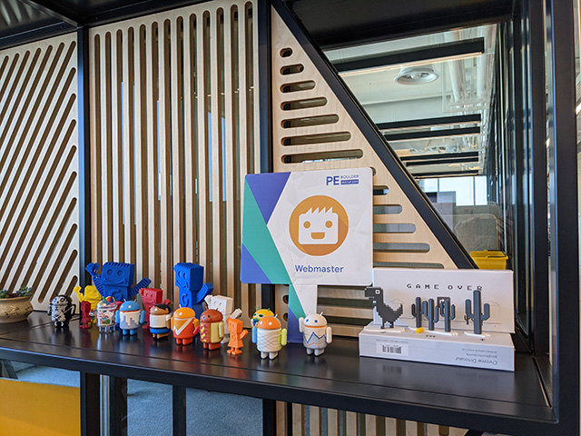 Bots Waiting At The Google Tel Aviv Office