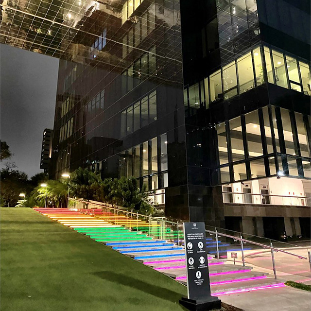 Google Brazil Outdoor LED Colored Staircase