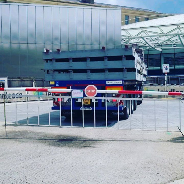 Google London Magic Turntable Driveway